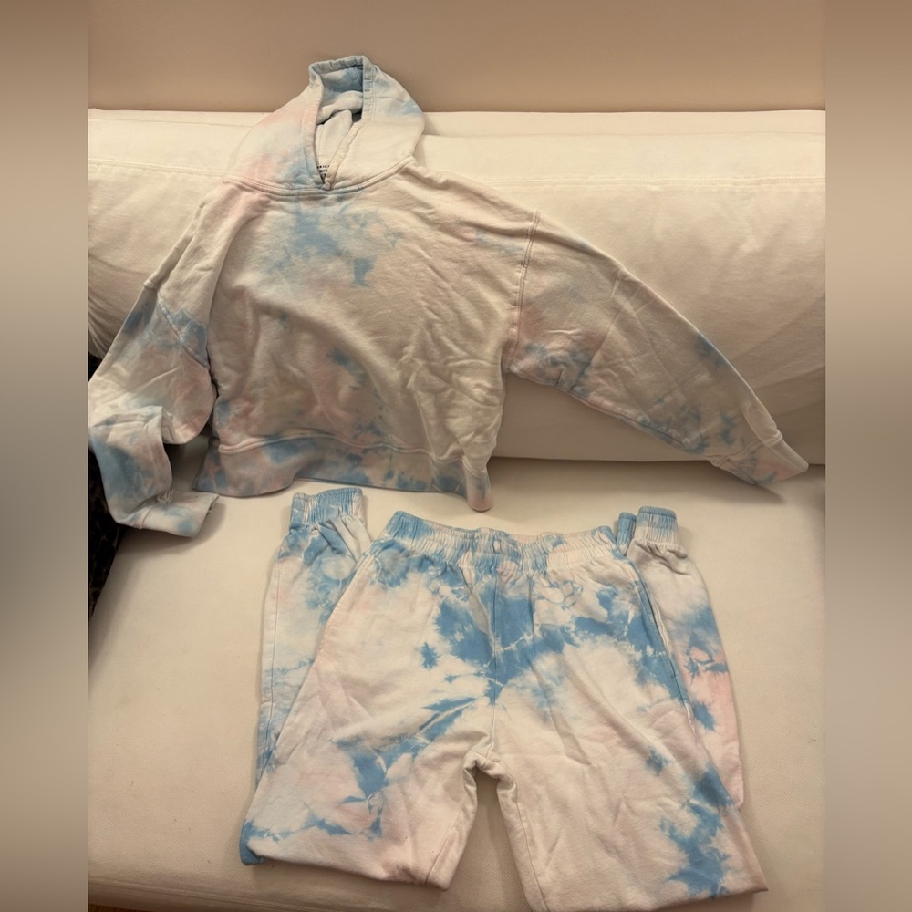 Frankie's Bikinis Pastel Tie-Dye Lounge Set